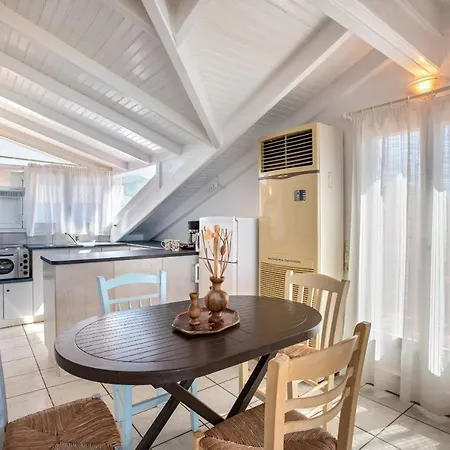 Vlachos Acharavi Apartament *