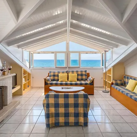 Апартаменты Vlachos Acharavi