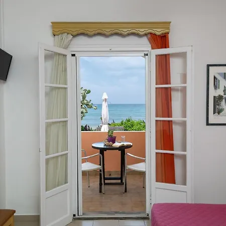 Vlachos Acharavi Apartment *
