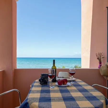 Vlachos Acharavi Apartment *