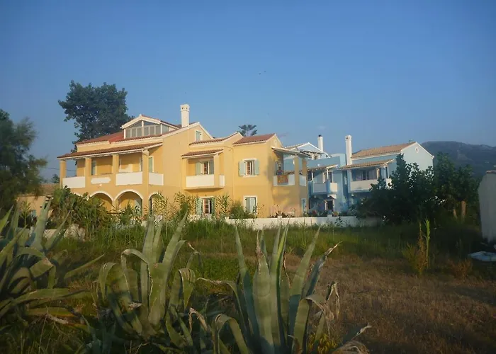 Vlachos Acharavi * Acharavi (Corfu)